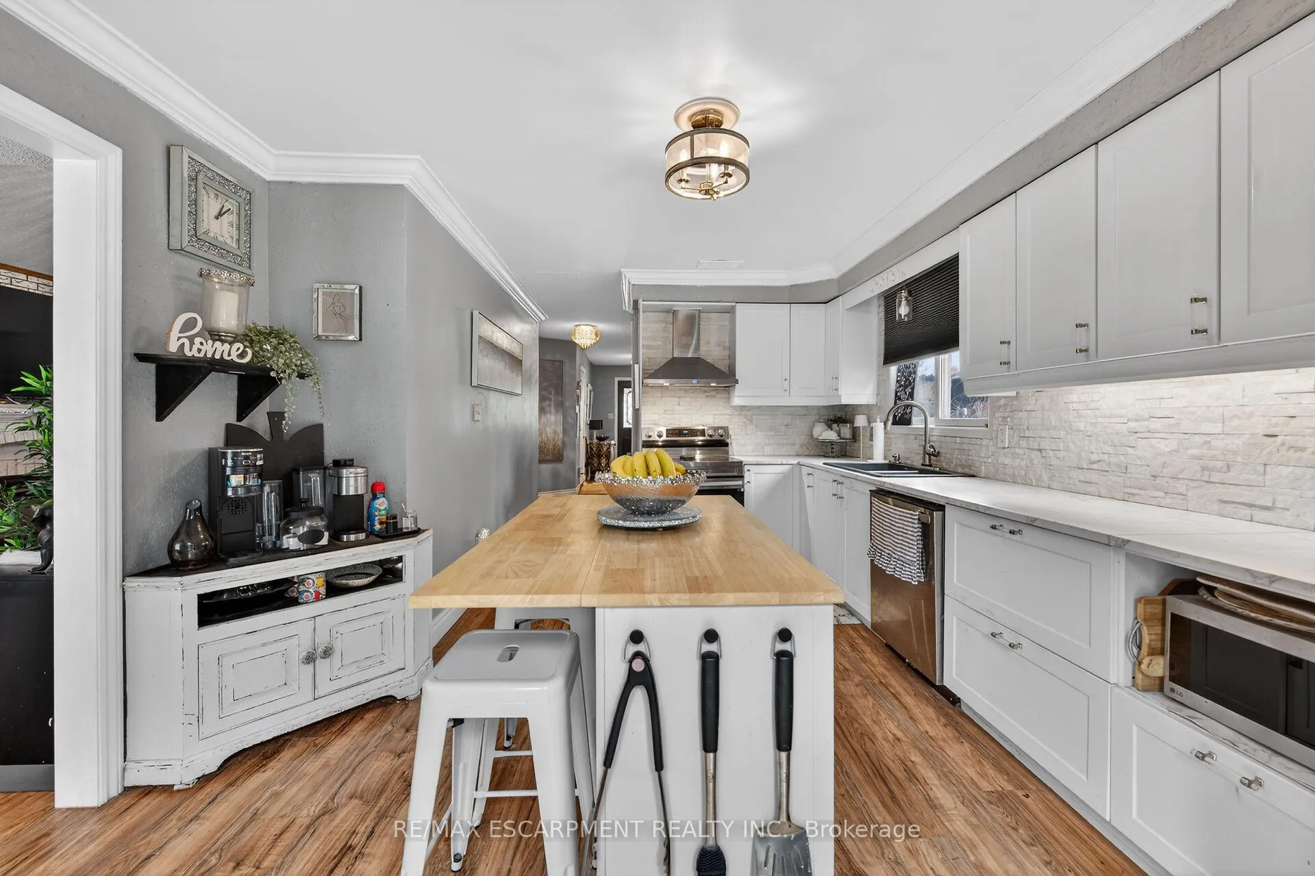 Photo 13 of 249 Lloyminn Avenue, Hamilton, Ancaster — HOMEH