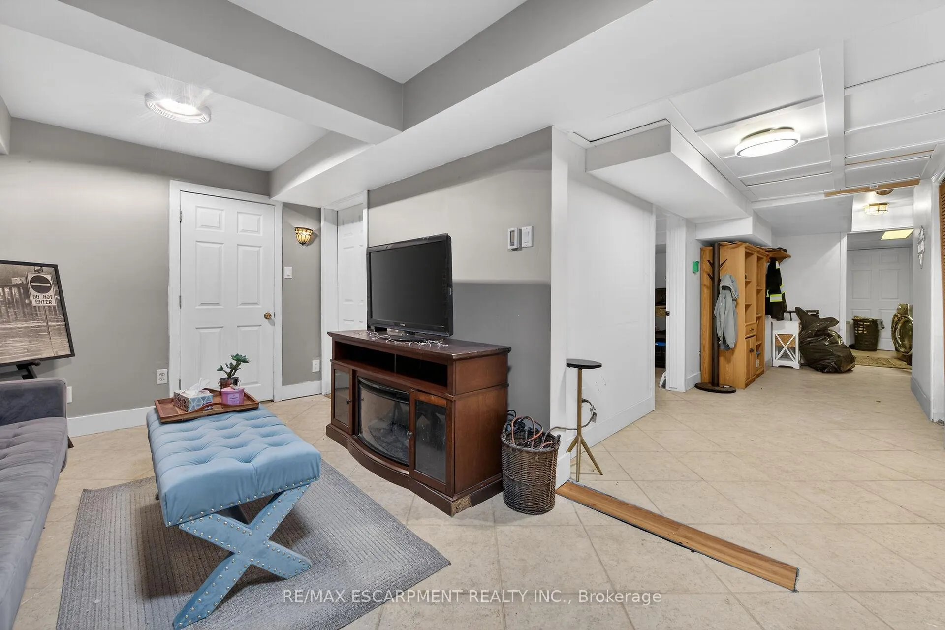 Photo 44 of 249 Lloyminn Avenue, Hamilton, Ancaster — HOMEH