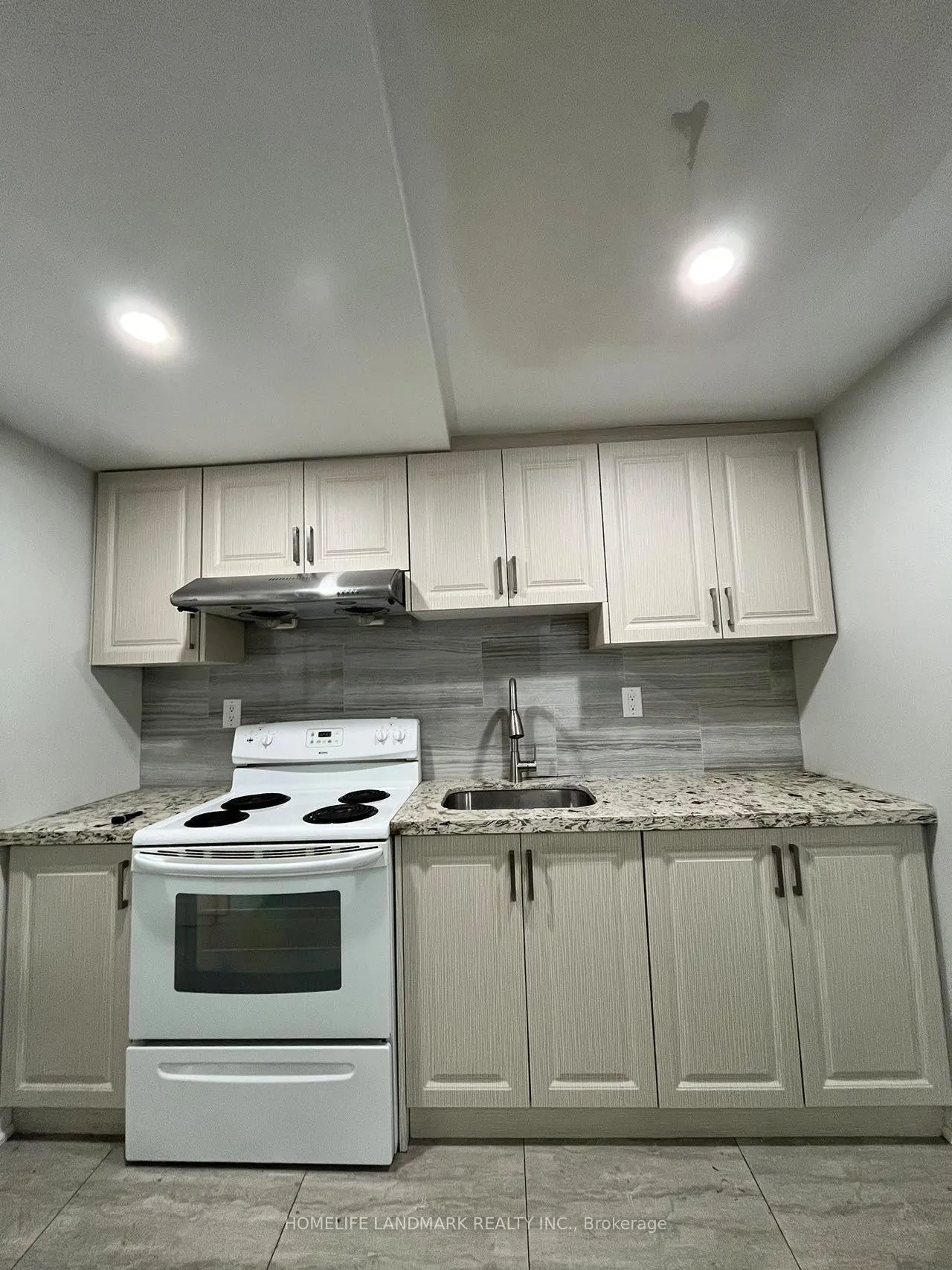 Photo 2 of Unit BSMT, 6 Karen Miles Crescent, Markham, Middlefield — HOMEH