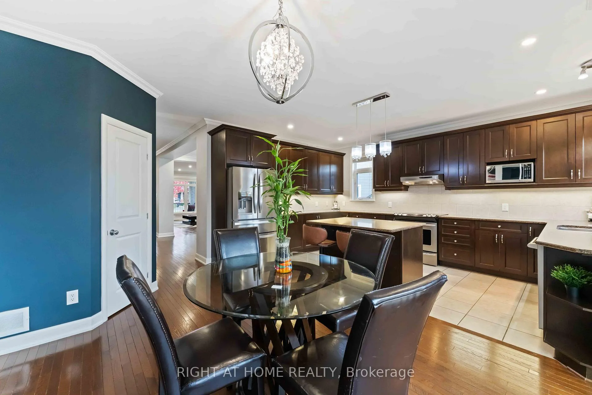 Photo 12 of 211 Denali Way, Ottawa, Stittsville (North) — HOMEH
