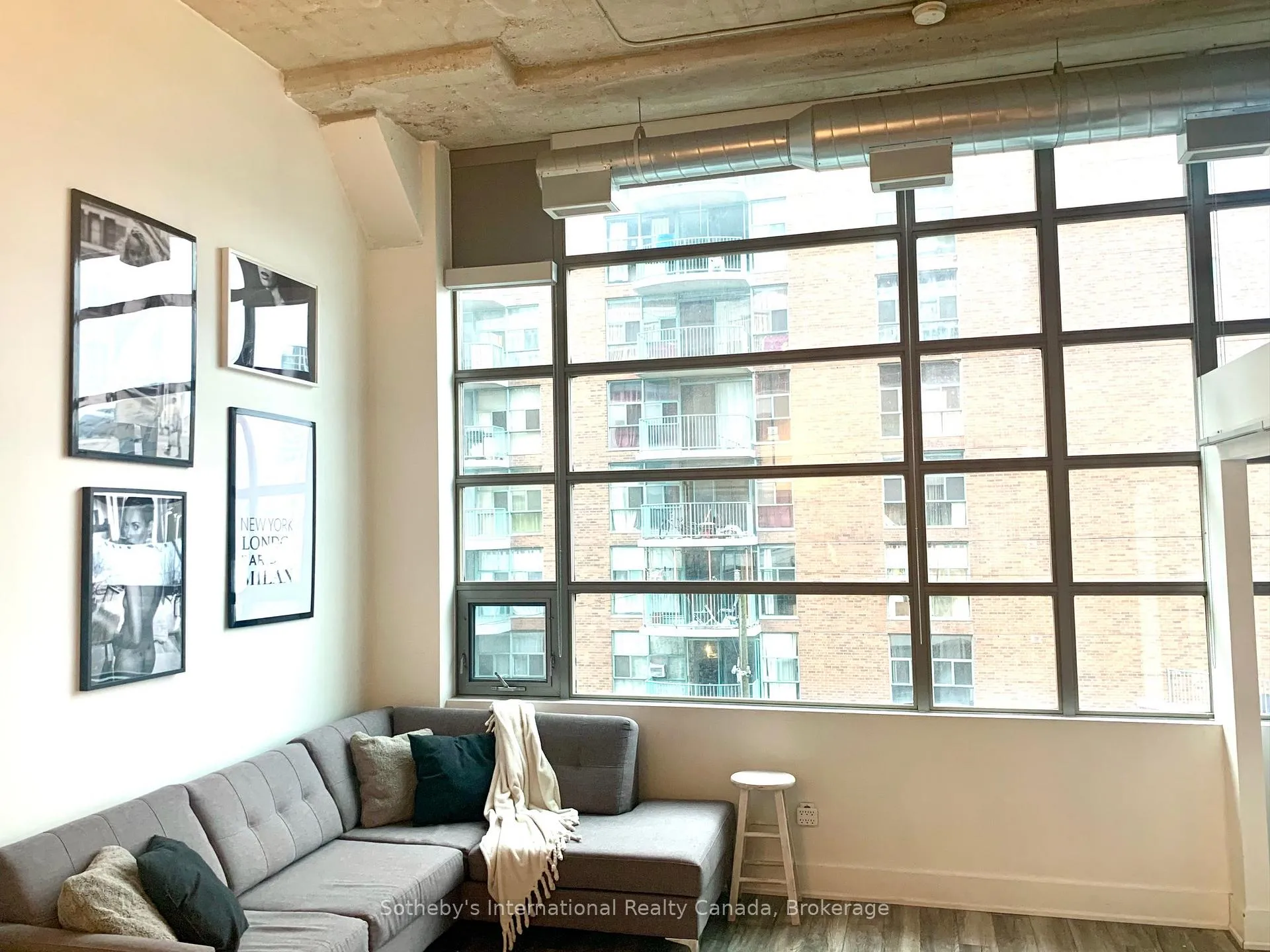 Photo 4 of Unit 323, 637 Lake Shore Boulevard W, Toronto, Niagara — HOMEH