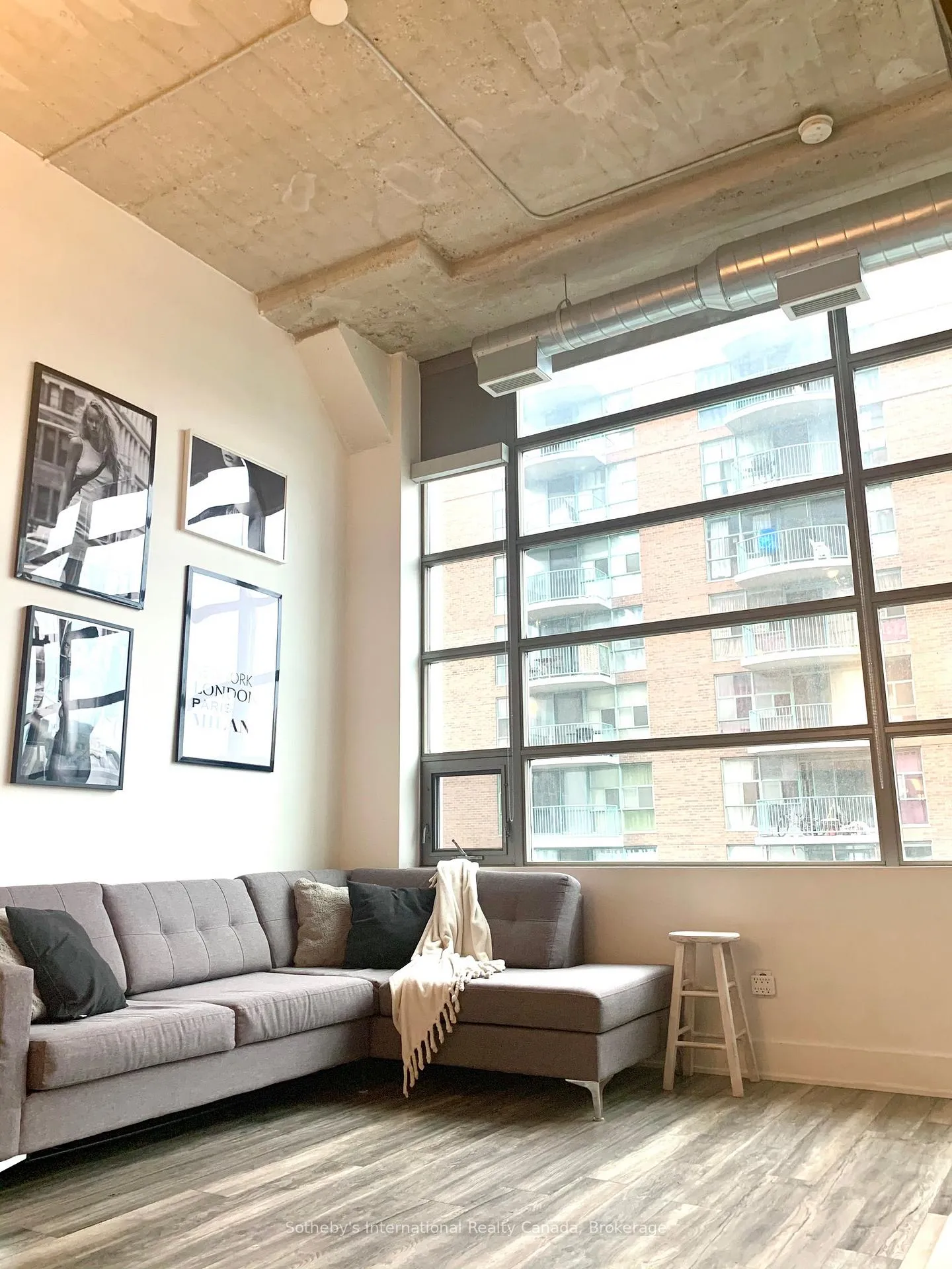 Photo 7 of Unit 323, 637 Lake Shore Boulevard W, Toronto, Niagara — HOMEH