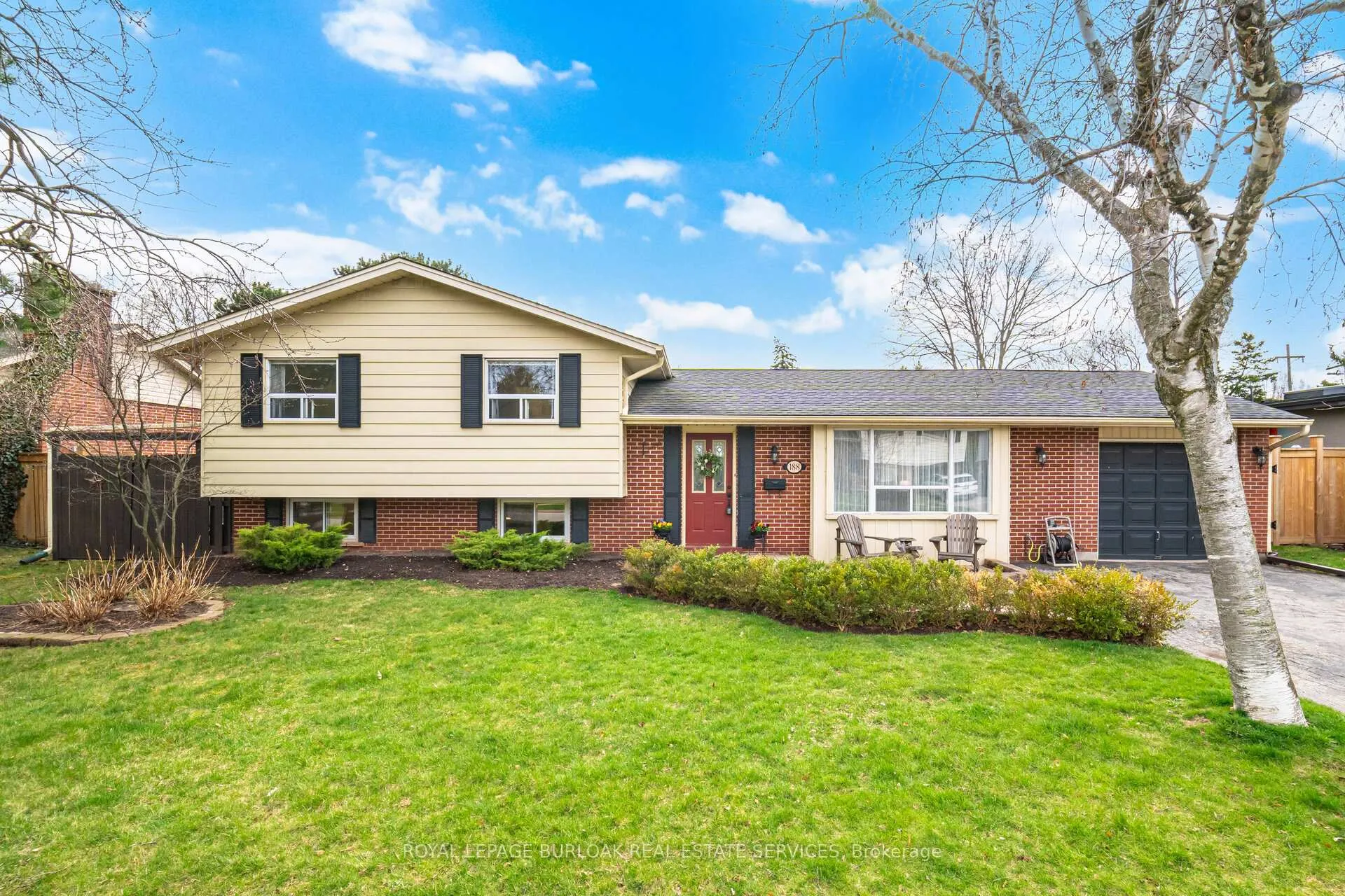 Photo 1 of 188 White Pines Drive, Burlington, Appleby — HOMEH