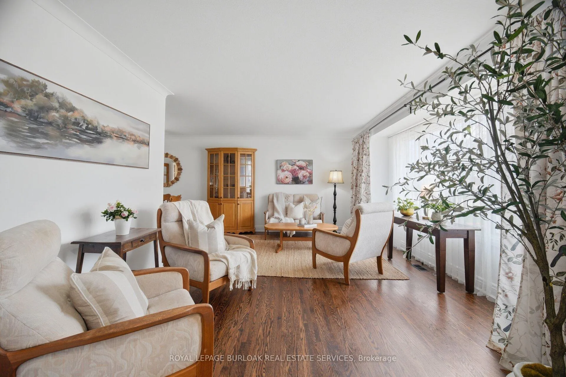 Photo 6 of 188 White Pines Drive, Burlington, Appleby — HOMEH