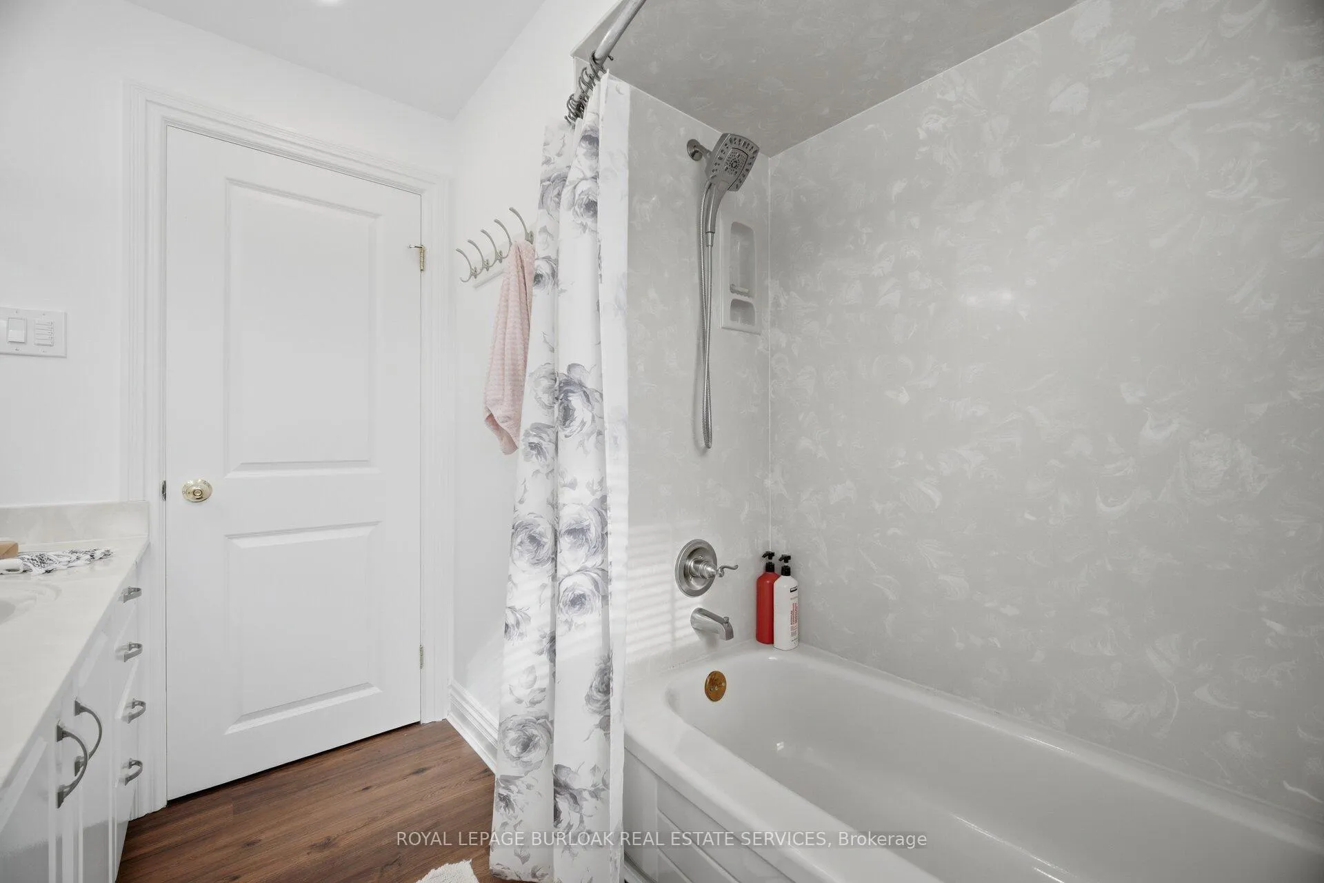 Photo 32 of 188 White Pines Drive, Burlington, Appleby — HOMEH