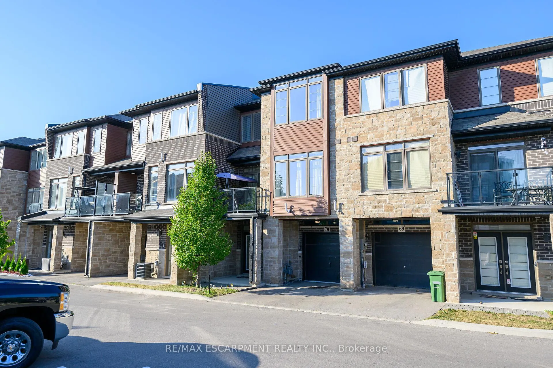Photo 1 of Unit 70, 30 Time Square Boulevard, Hamilton, Rural Stoney Creek — HOMEH