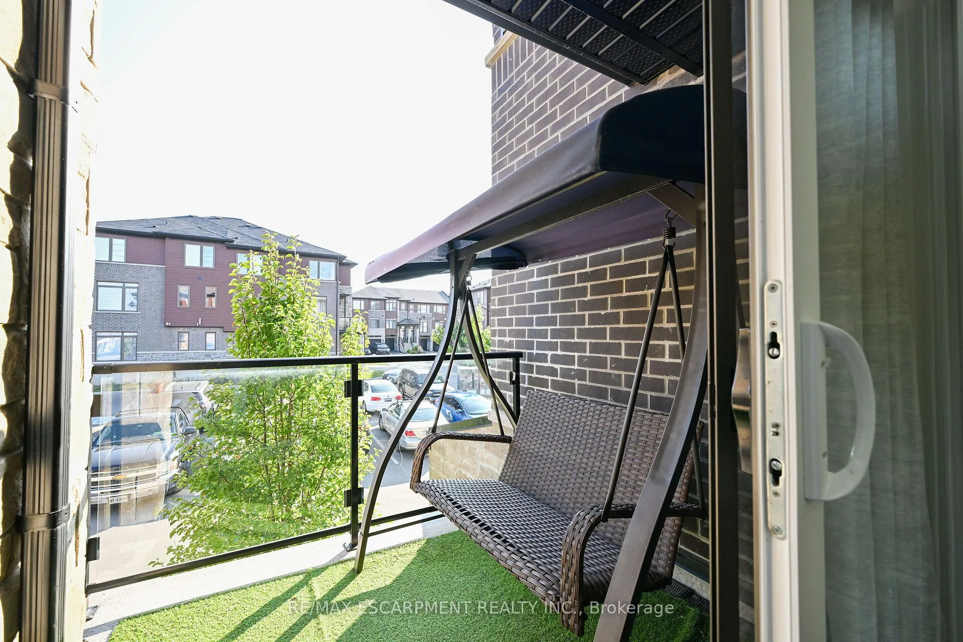 Photo 10 of Unit 70, 30 Time Square Boulevard, Hamilton, Rural Stoney Creek — HOMEH