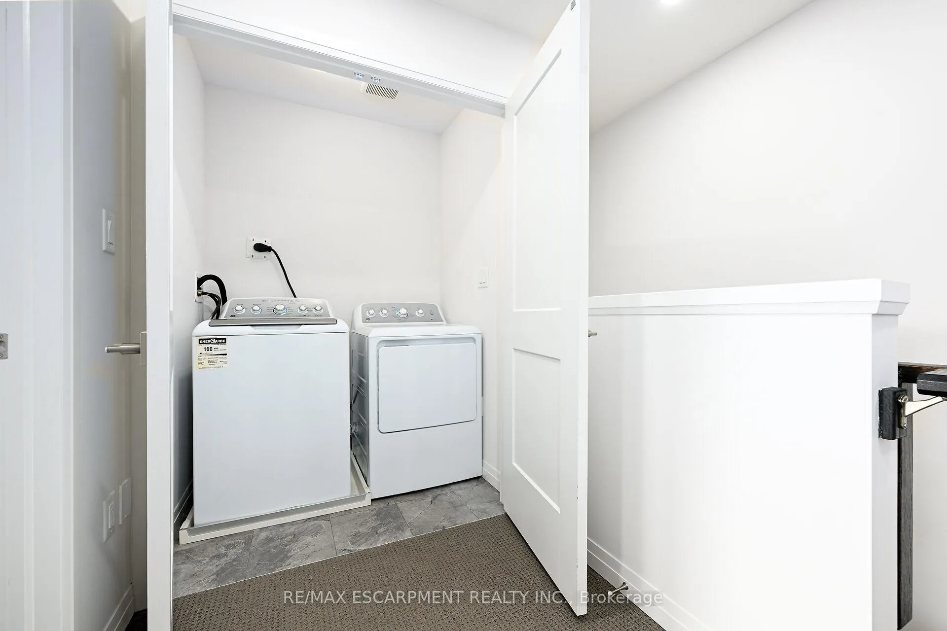 Photo 23 of Unit 70, 30 Time Square Boulevard, Hamilton, Rural Stoney Creek — HOMEH