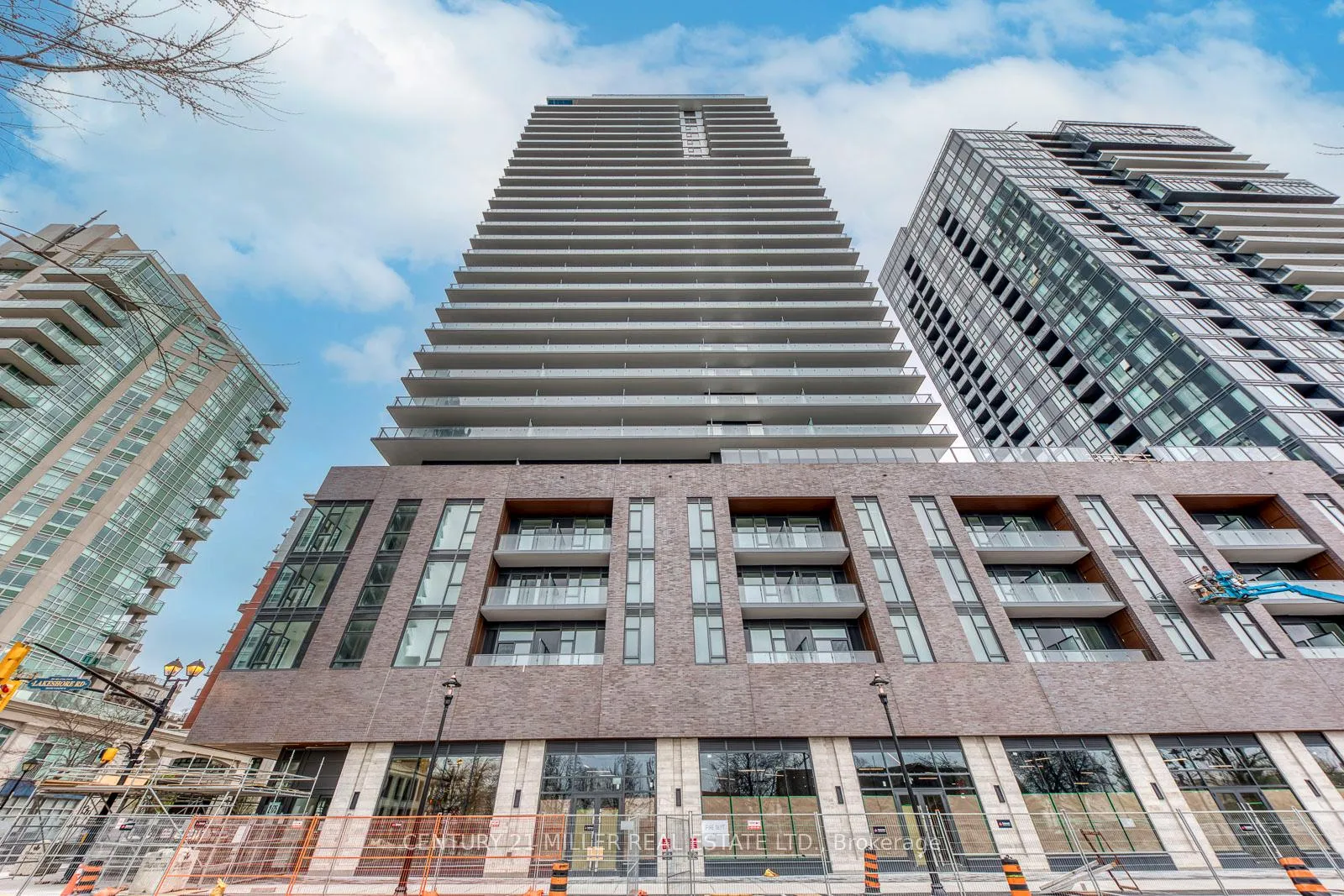 Photo 2 of Unit 313, 2075 Lakeshore Road, Burlington, Brant — HOMEH
