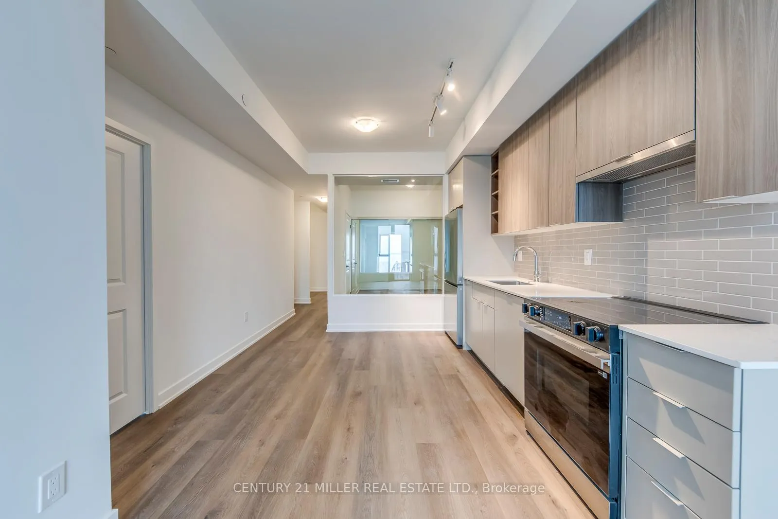 Photo 9 of Unit 313, 2075 Lakeshore Road, Burlington, Brant — HOMEH
