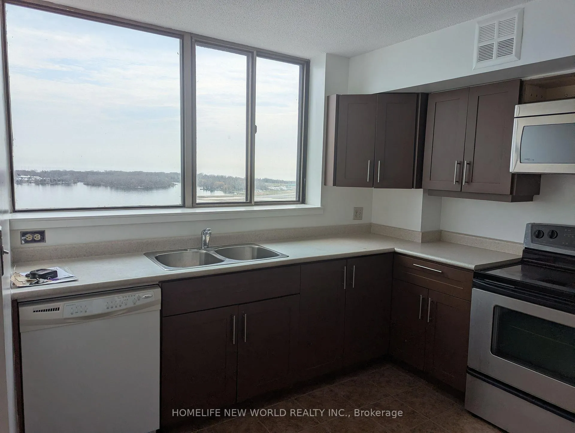 Photo 9 of Unit 2501, 270 Queens Quay W, Toronto, Waterfront Communities — HOMEH