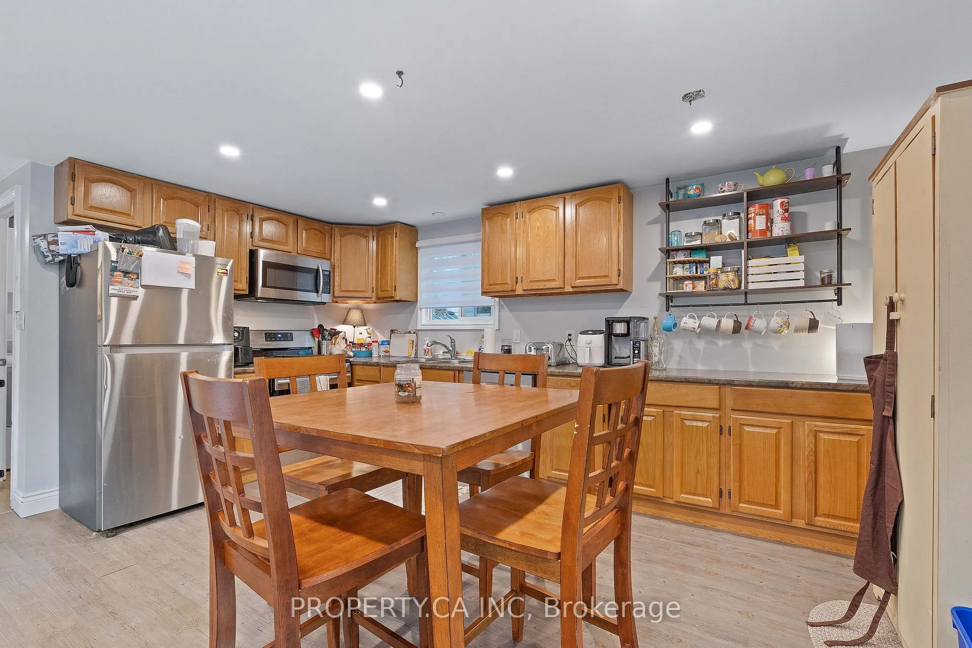 Photo 13 of 190 Ann Street, North Middlesex, Parkhill — HOMEH