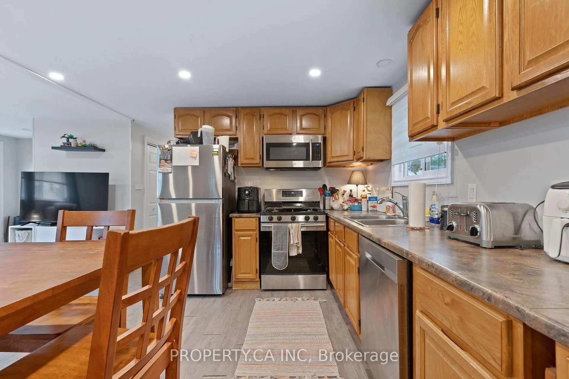 Photo 15 of 190 Ann Street, North Middlesex, Parkhill — HOMEH
