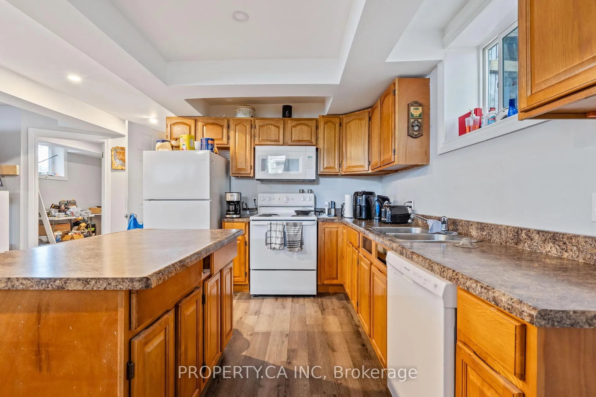 Photo 37 of 190 Ann Street, North Middlesex, Parkhill — HOMEH