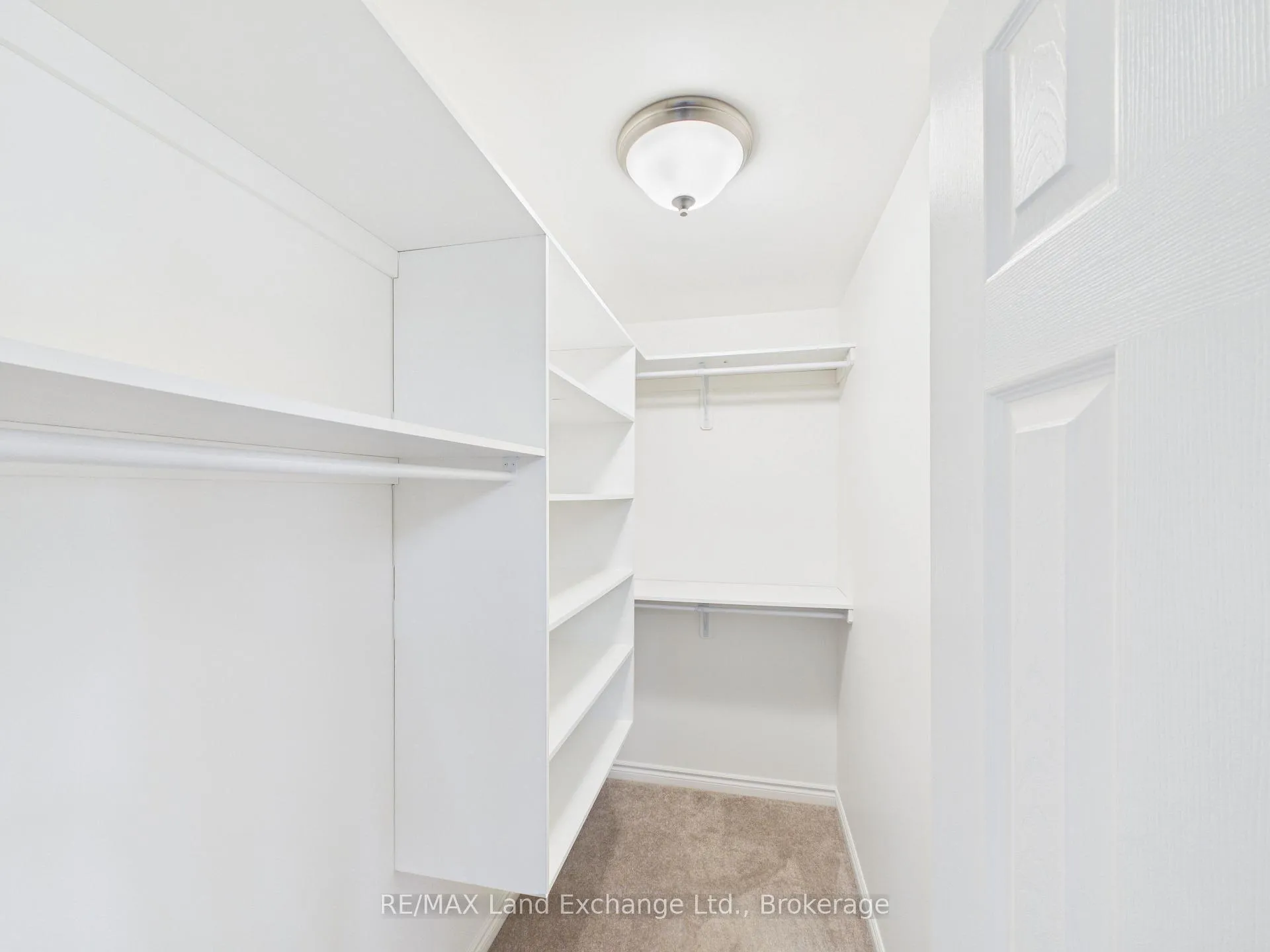 Photo 9 of 39 McCrea Street, Morris Turnberry, Belgrave — HOMEH
