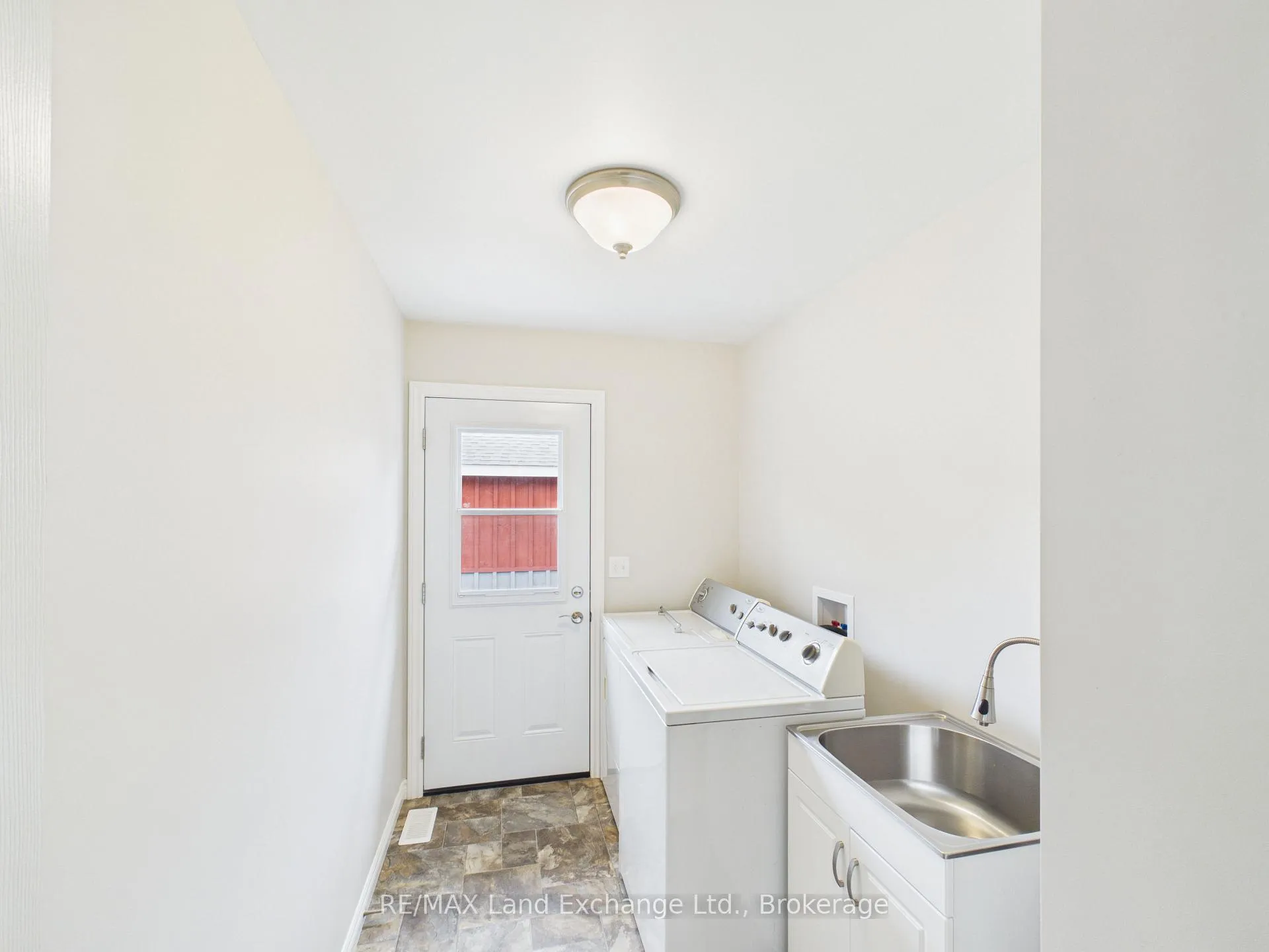 Photo 13 of 39 McCrea Street, Morris Turnberry, Belgrave — HOMEH