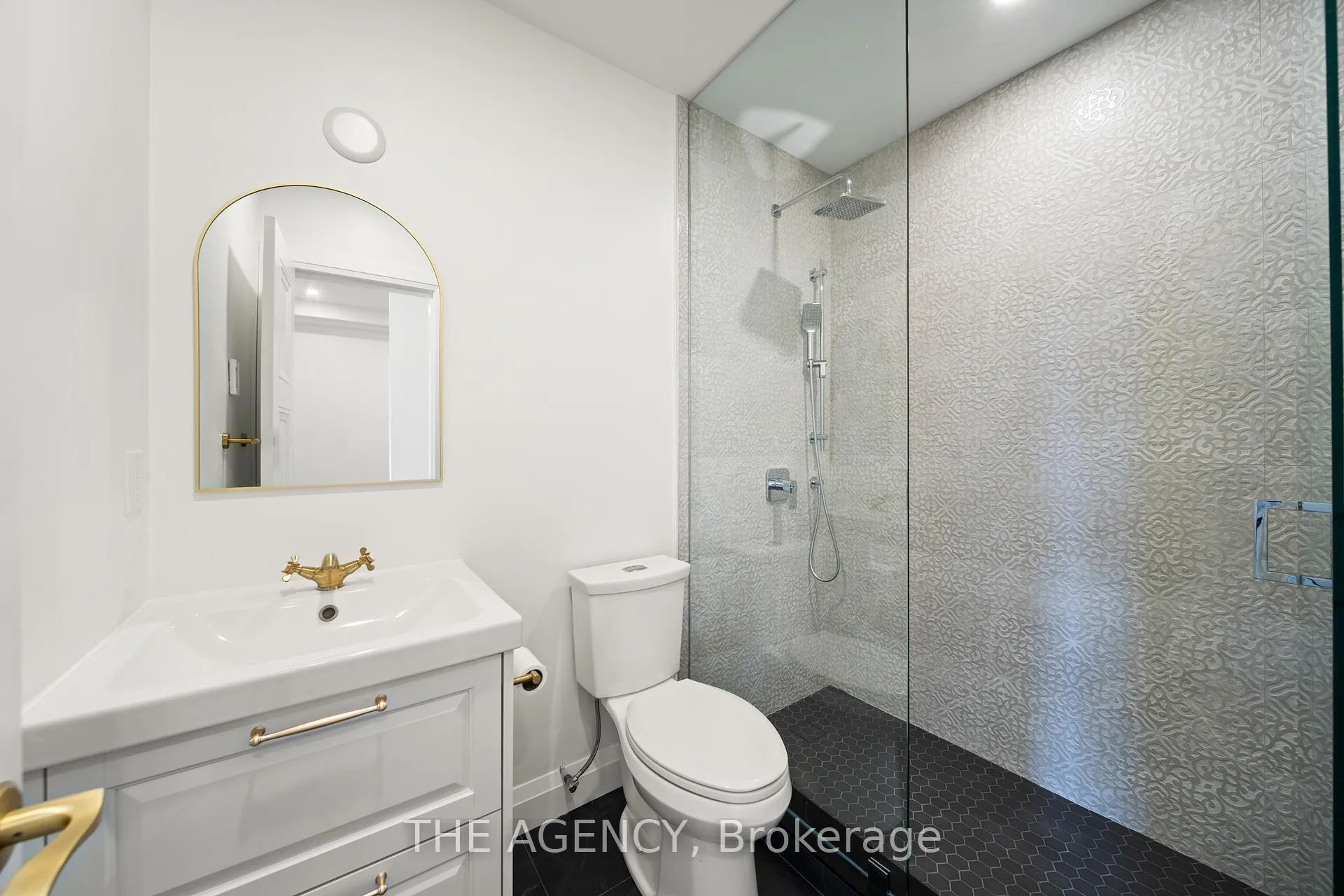Photo 13 of Unit 3, 153 Main Street E, Milton, Old Milton — HOMEH