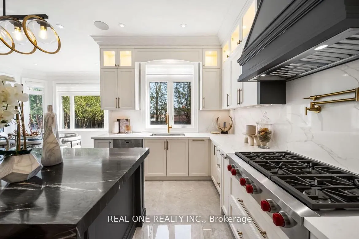 Photo 18 of 46 Hughson Drive, Markham, Buttonville — HOMEH