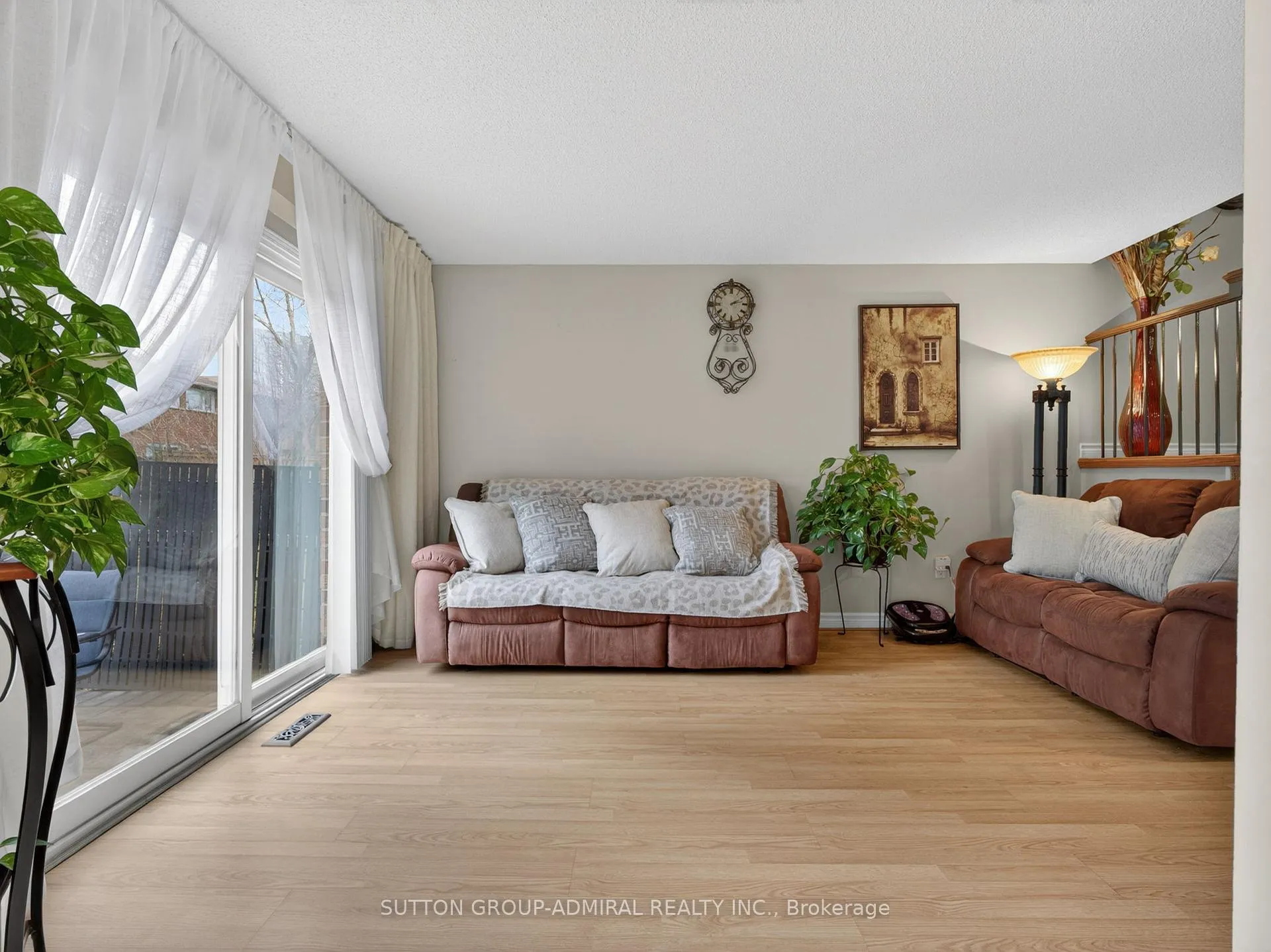 Photo 20 of 116 Patrice Crescent, Vaughan, Crestwood-Springfarm-Yorkhill — HOMEH