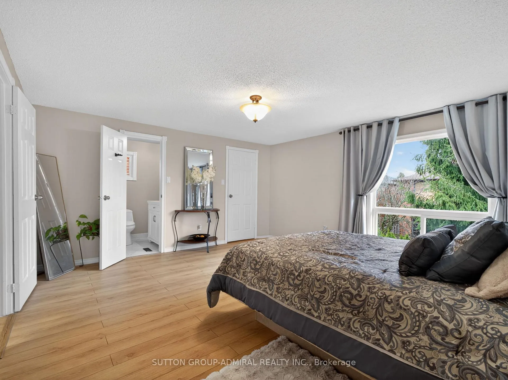 Photo 27 of 116 Patrice Crescent, Vaughan, Crestwood-Springfarm-Yorkhill — HOMEH