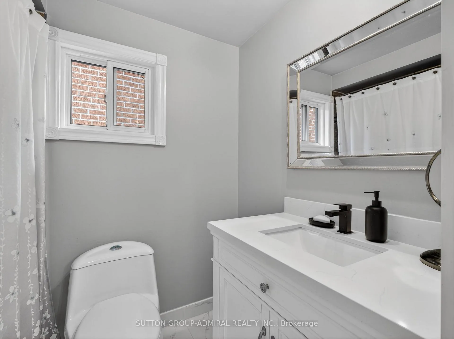 Photo 29 of 116 Patrice Crescent, Vaughan, Crestwood-Springfarm-Yorkhill — HOMEH