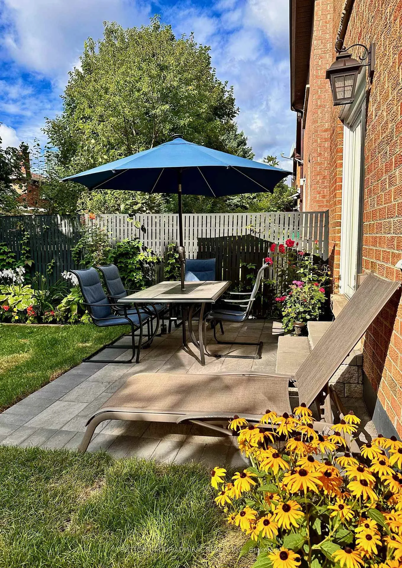 Photo 43 of 116 Patrice Crescent, Vaughan, Crestwood-Springfarm-Yorkhill — HOMEH
