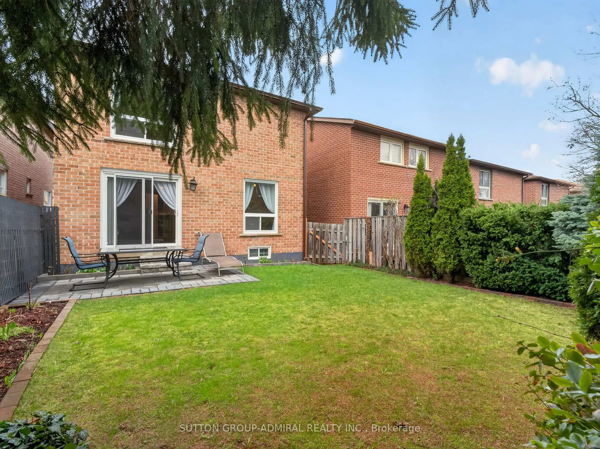 Photo 46 of 116 Patrice Crescent, Vaughan, Crestwood-Springfarm-Yorkhill — HOMEH