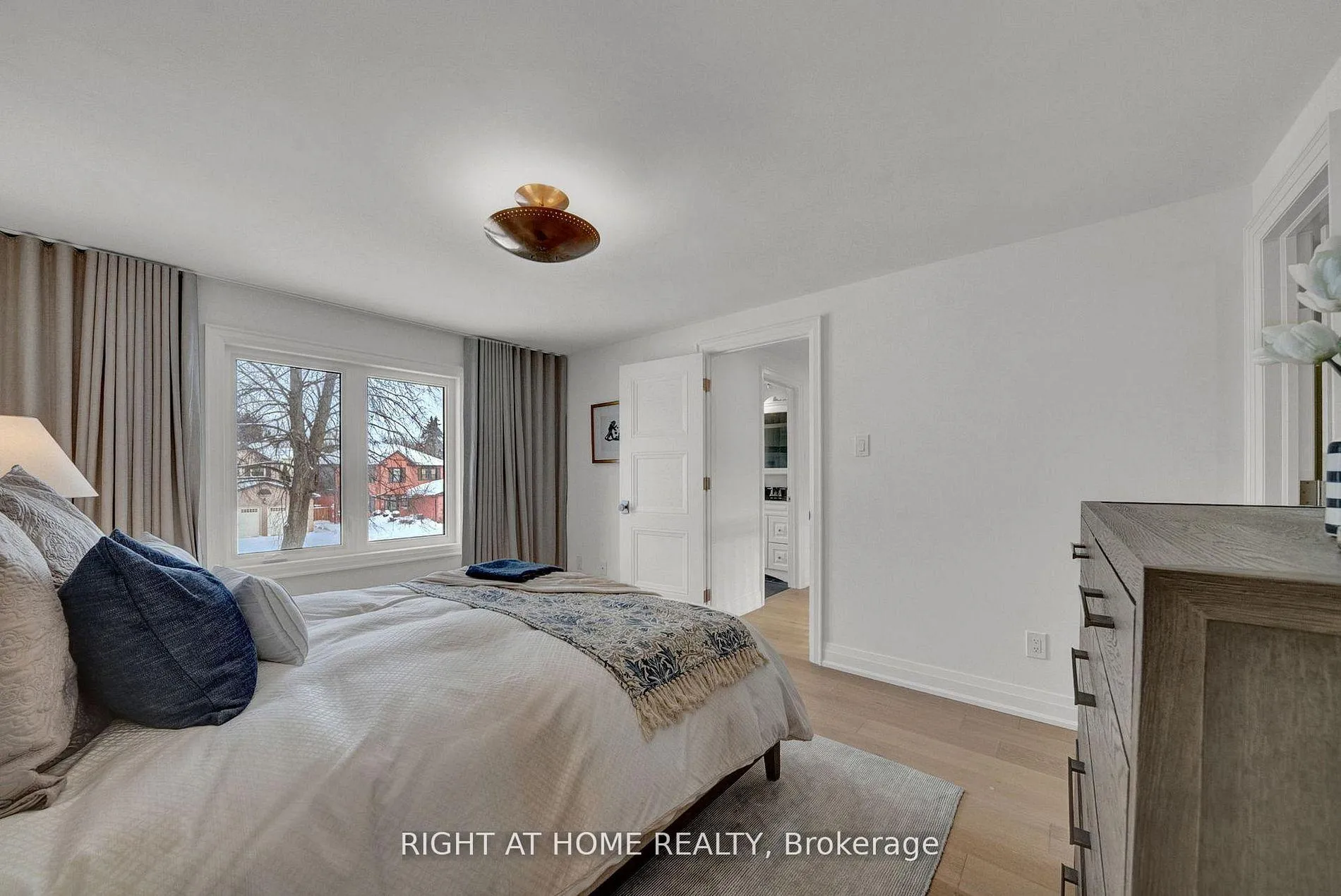 Photo 26 of 527 Beech Street E, Whitby, Pringle Creek — HOMEH