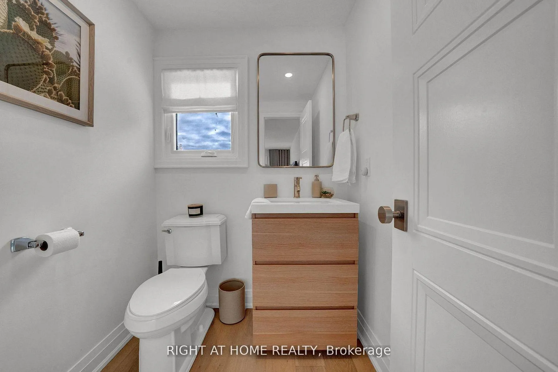 Photo 28 of 527 Beech Street E, Whitby, Pringle Creek — HOMEH