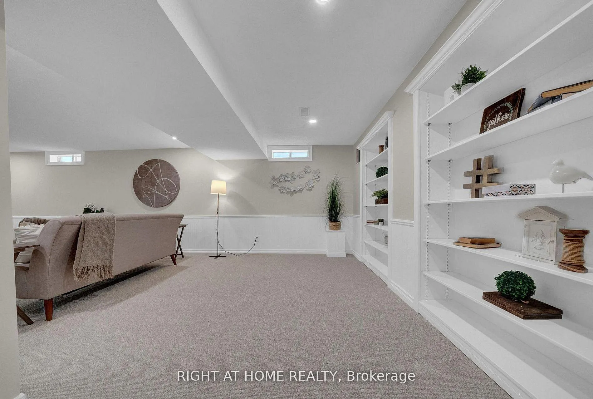 Photo 37 of 527 Beech Street E, Whitby, Pringle Creek — HOMEH