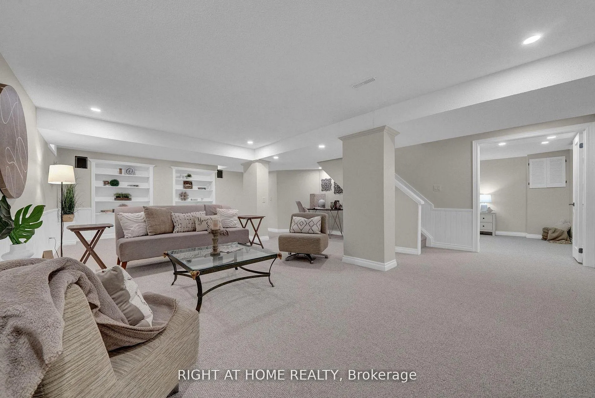 Photo 38 of 527 Beech Street E, Whitby, Pringle Creek — HOMEH