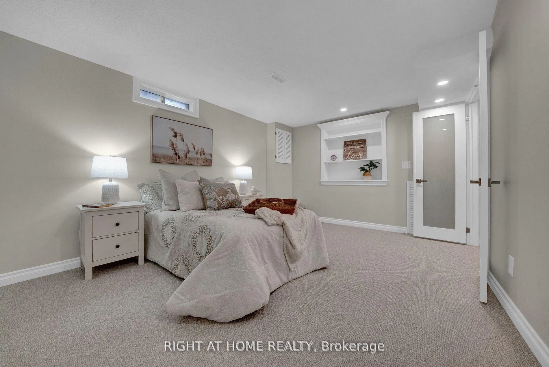 Photo 40 of 527 Beech Street E, Whitby, Pringle Creek — HOMEH