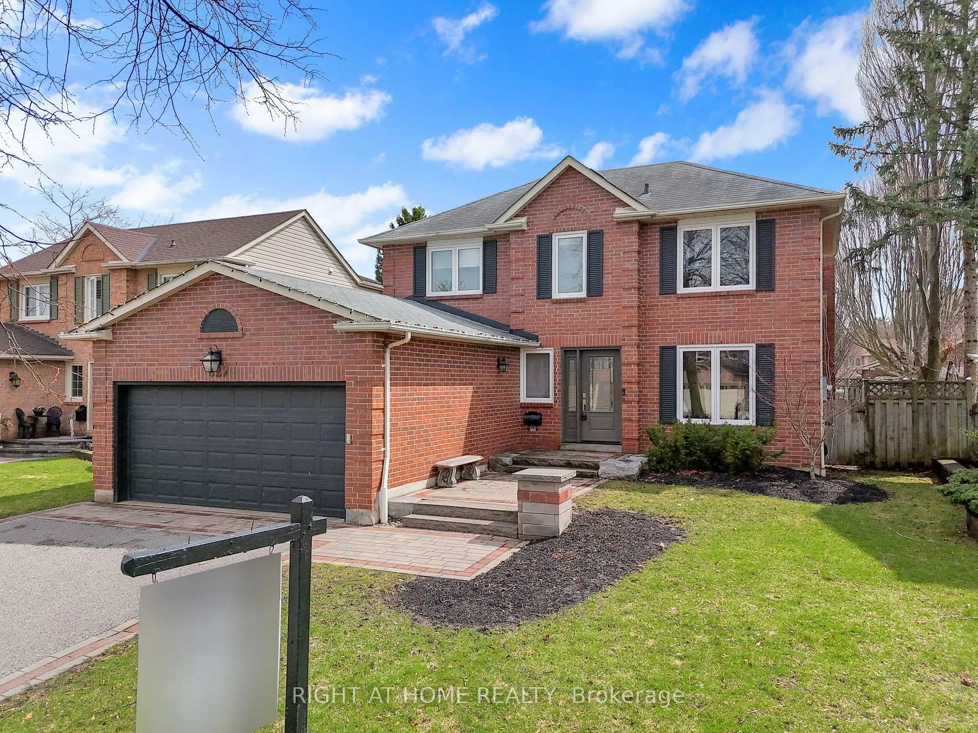 Photo 50 of 527 Beech Street E, Whitby, Pringle Creek — HOMEH