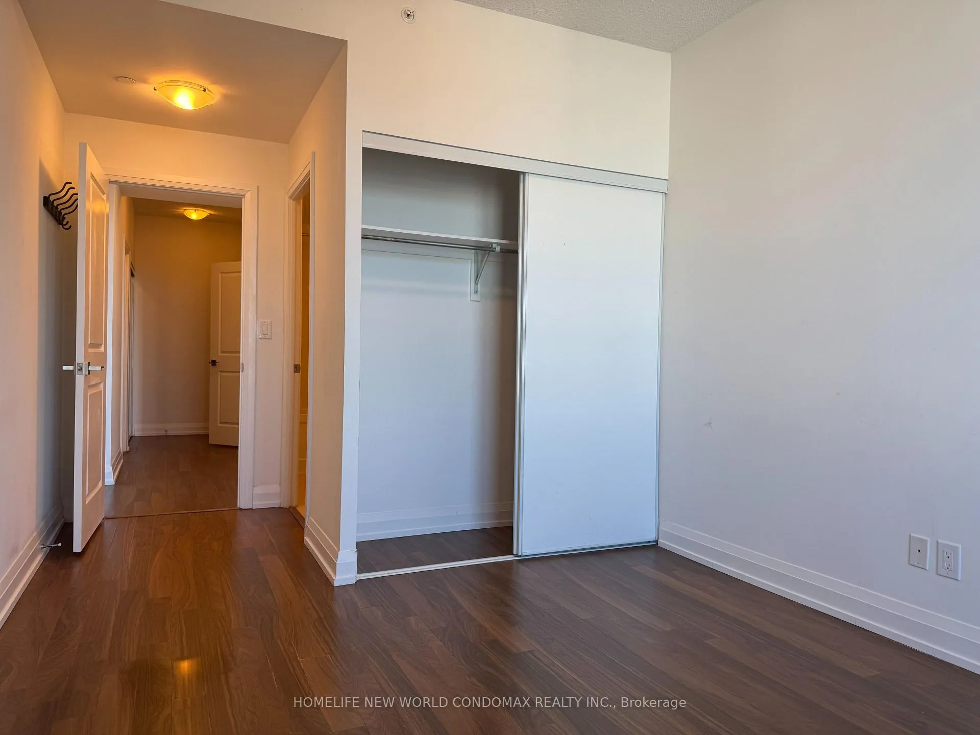 Photo 3 of Unit Lph1-15, 7161 Yonge Street, Markham, Thornhill — HOMEH