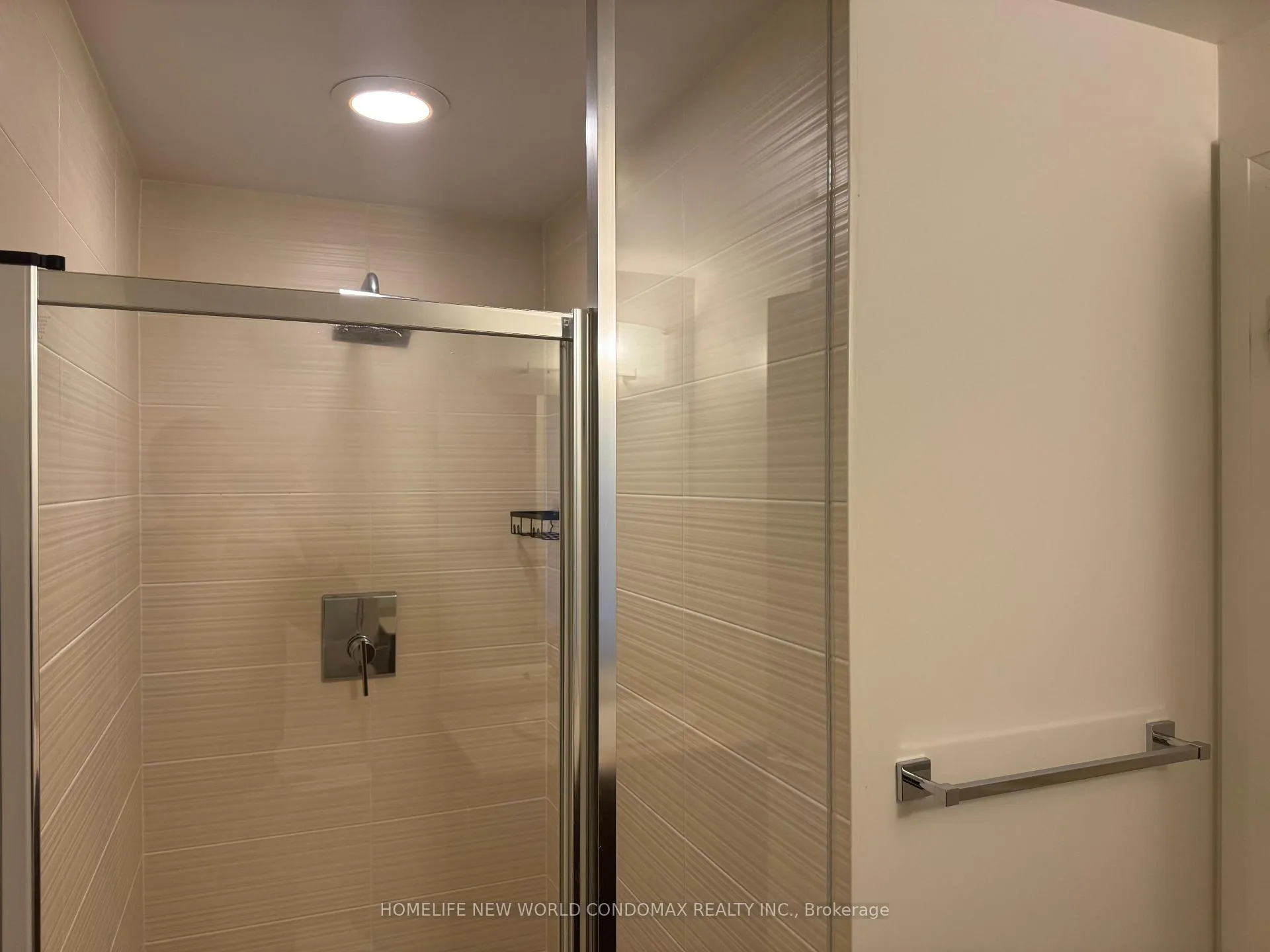 Photo 5 of Unit Lph1-15, 7161 Yonge Street, Markham, Thornhill — HOMEH