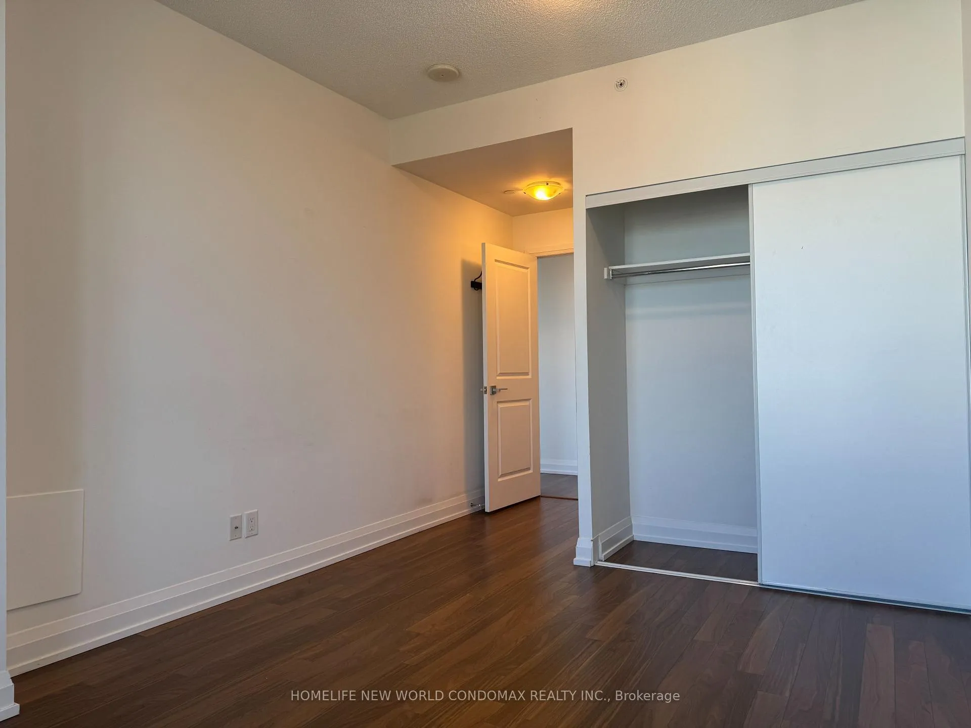 Photo 8 of Unit Lph1-15, 7161 Yonge Street, Markham, Thornhill — HOMEH