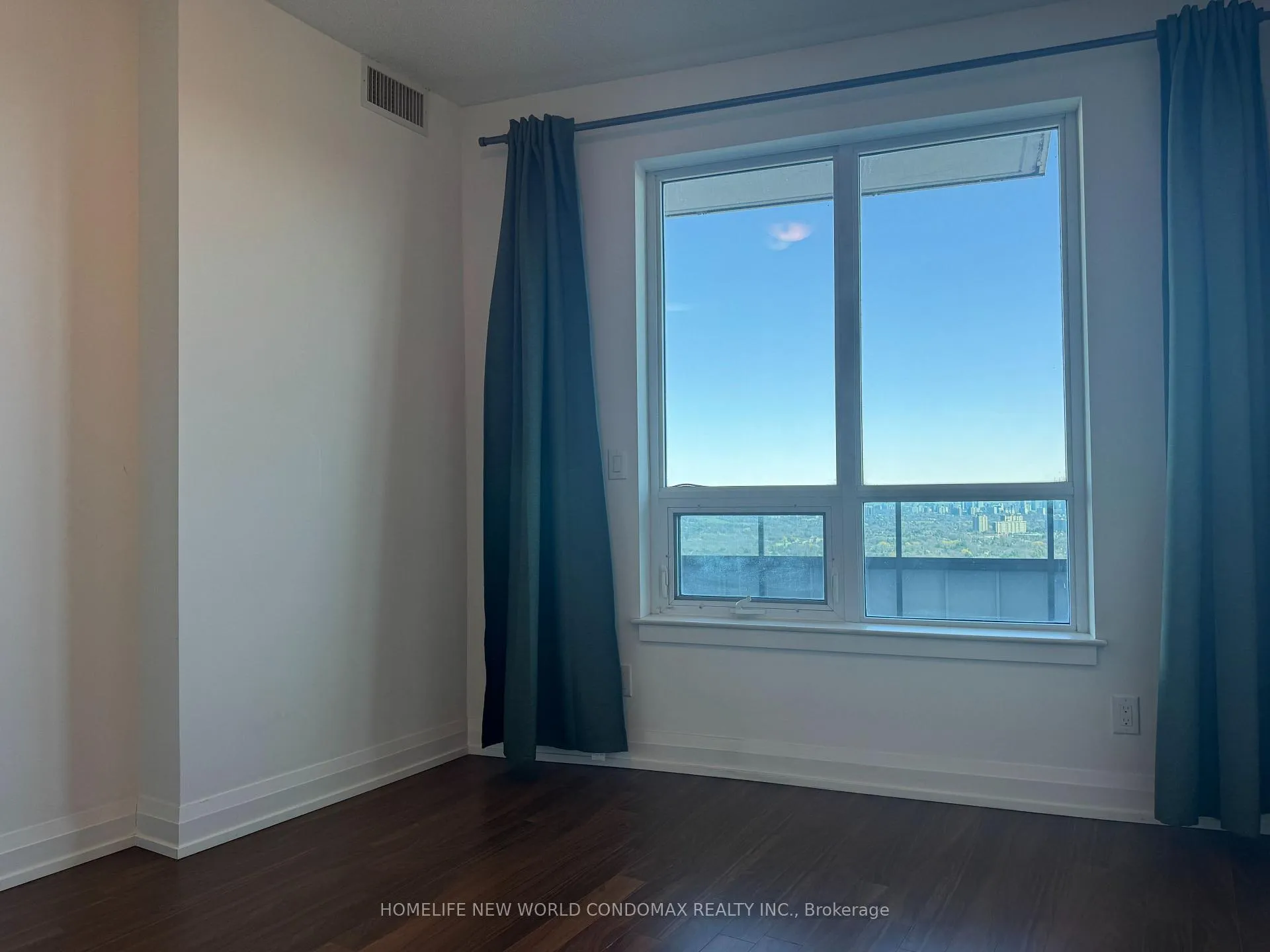 Photo 20 of Unit Lph1-15, 7161 Yonge Street, Markham, Thornhill — HOMEH