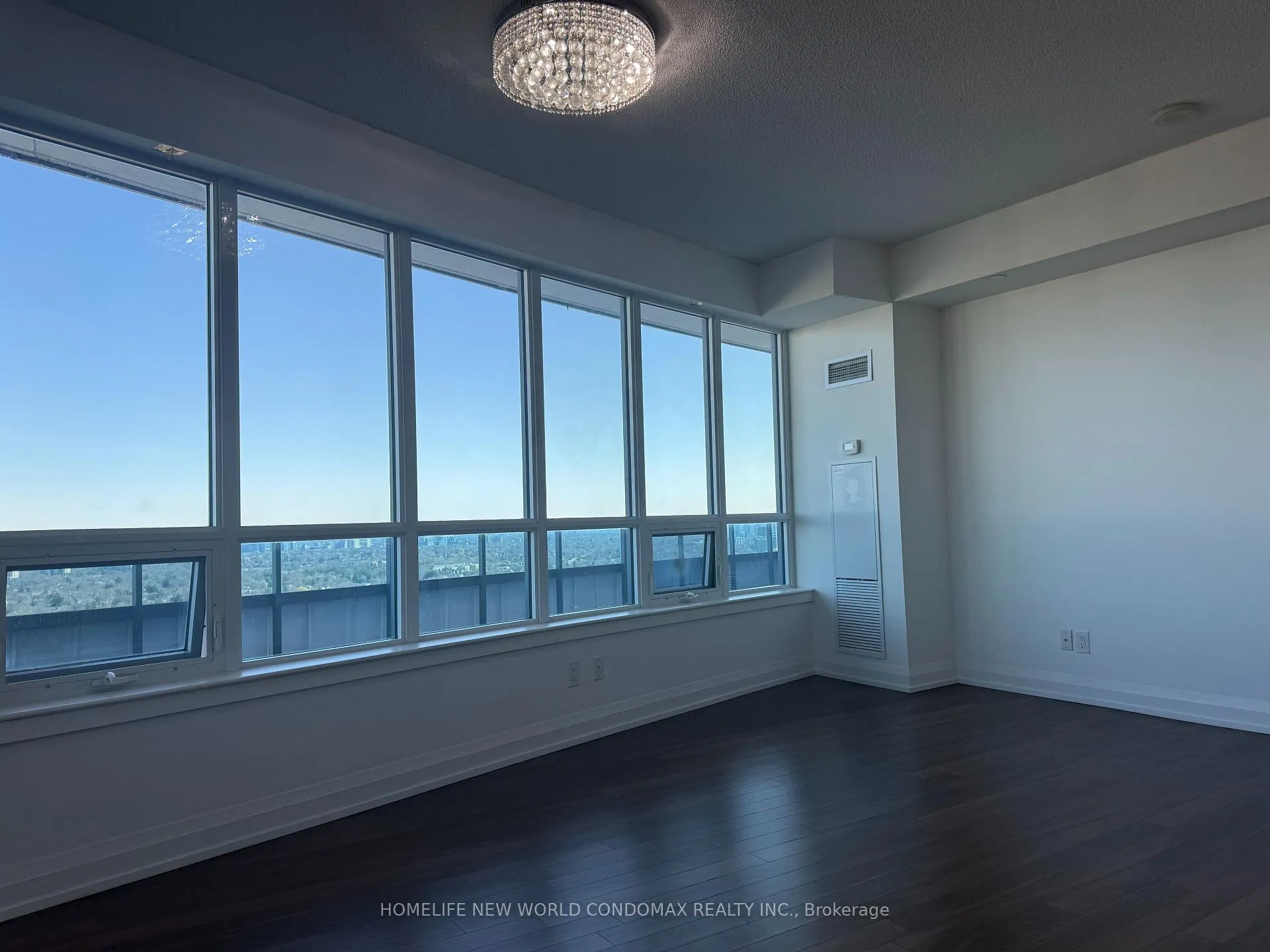 Photo 22 of Unit Lph1-15, 7161 Yonge Street, Markham, Thornhill — HOMEH