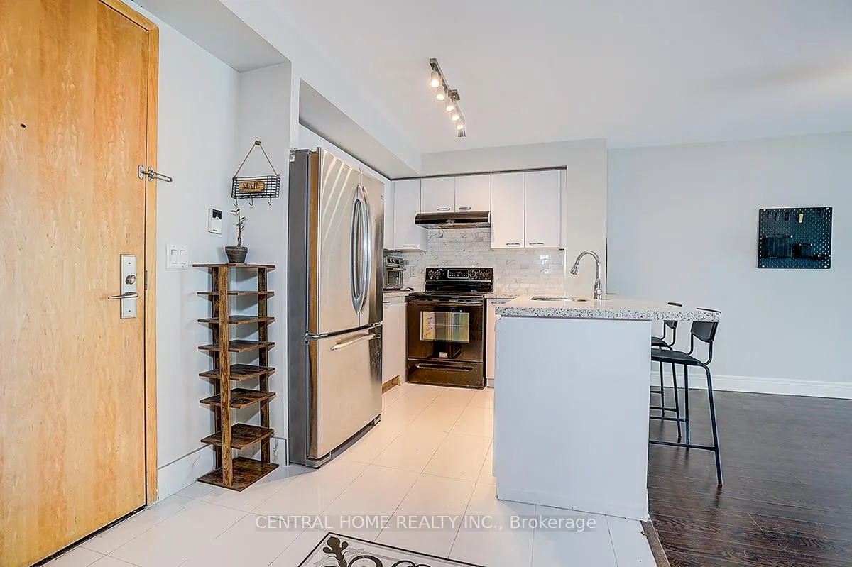 Photo 8 of Unit 325, 62 Suncrest Boulevard, Markham, Commerce Valley — HOMEH