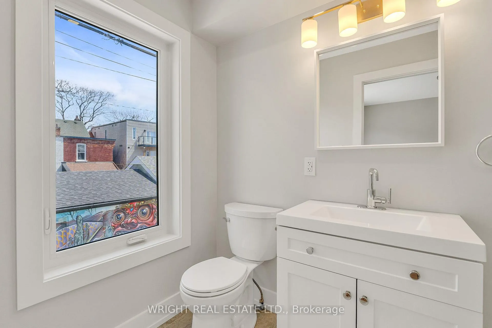 Photo 16 of 170 Croft Street, Toronto, University — HOMEH