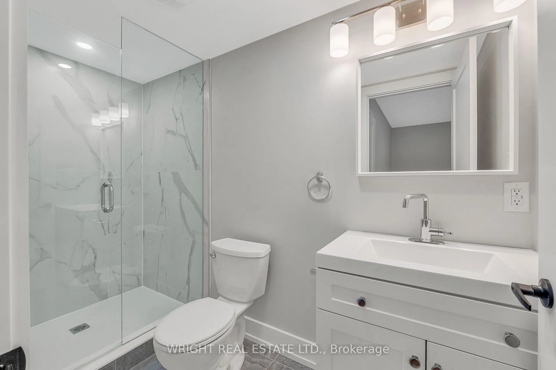 Photo 20 of 170 Croft Street, Toronto, University — HOMEH
