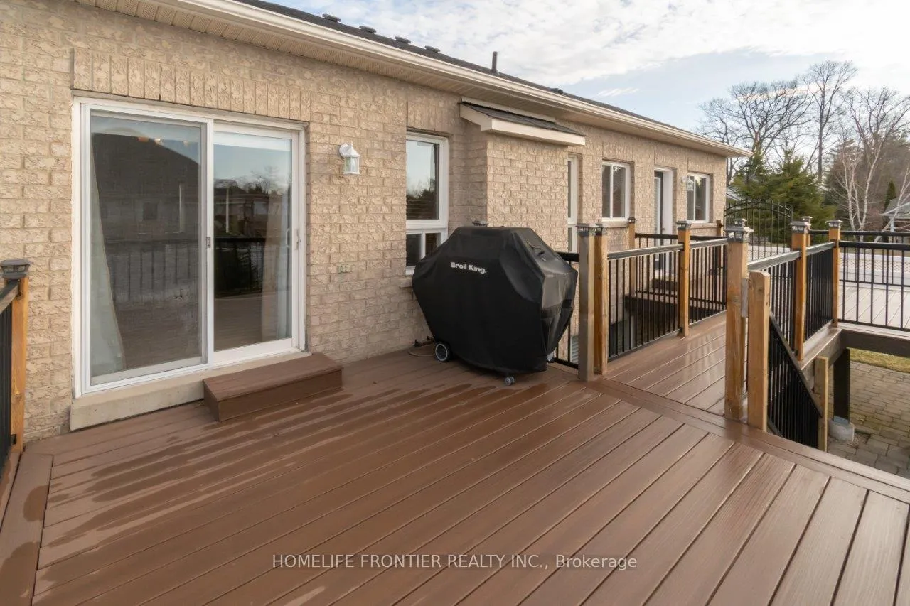 Photo 16 of 16 Red Pine Crescent, Wasaga Beach — HOMEH