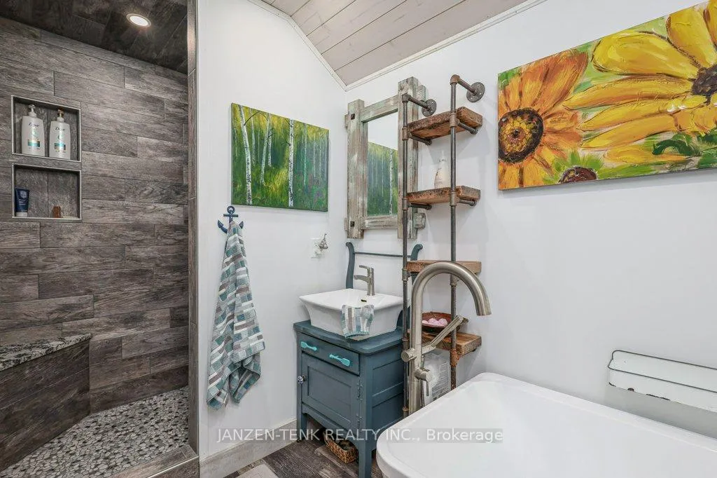 Photo 21 of 163 Maud Street, Central Elgin, Rural Central Elgin — HOMEH