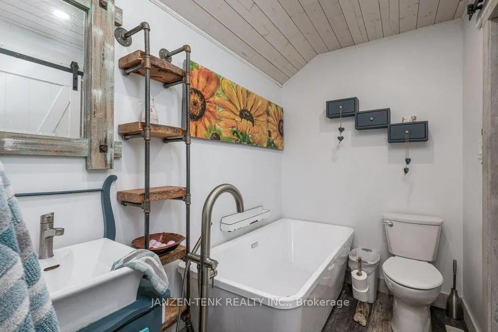 Photo 22 of 163 Maud Street, Central Elgin, Rural Central Elgin — HOMEH