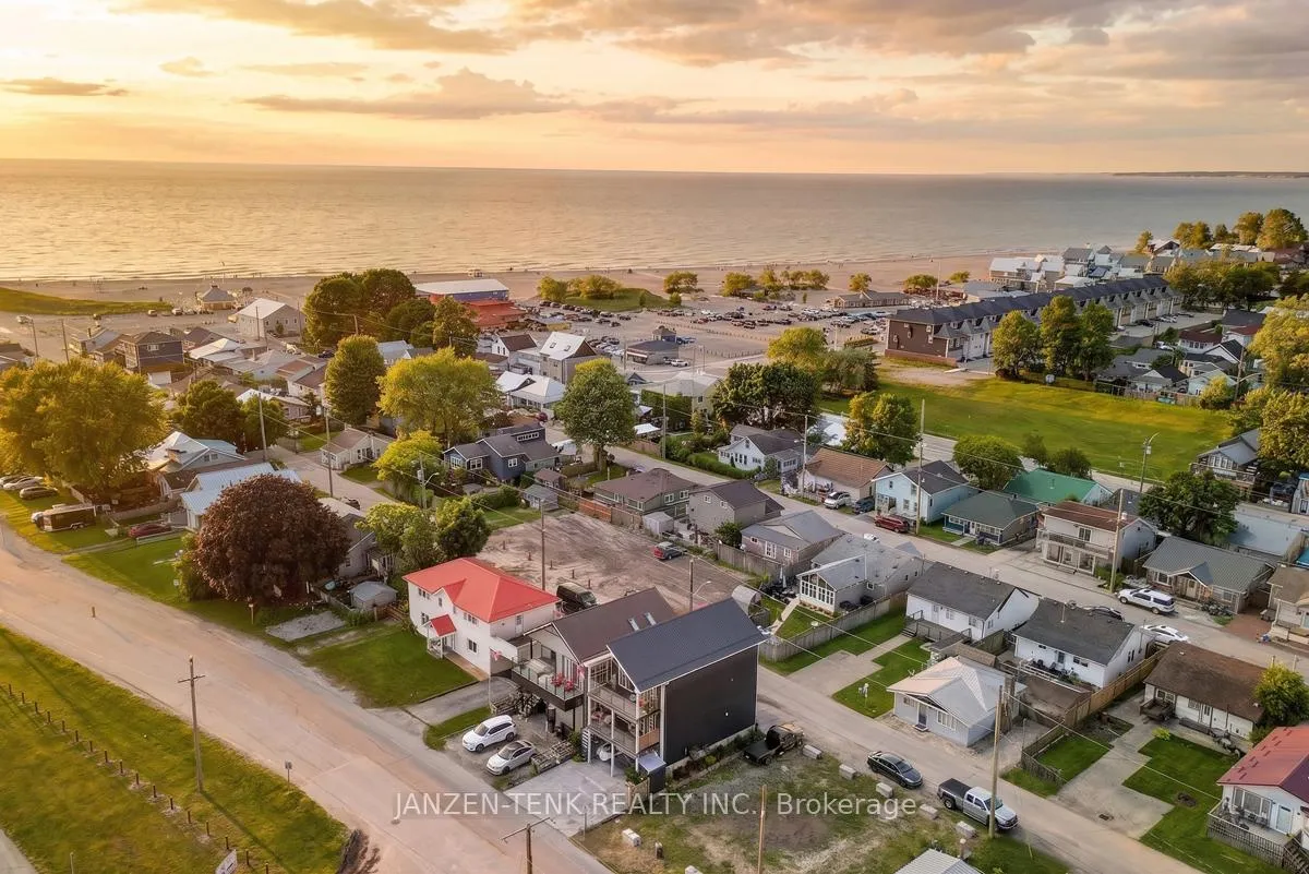 Photo 31 of 163 Maud Street, Central Elgin, Rural Central Elgin — HOMEH
