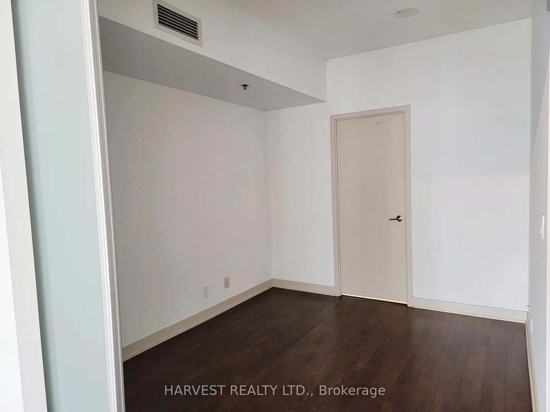 Photo 25 of Unit 708, 21 Nelson Street, Toronto, Waterfront Communities — HOMEH