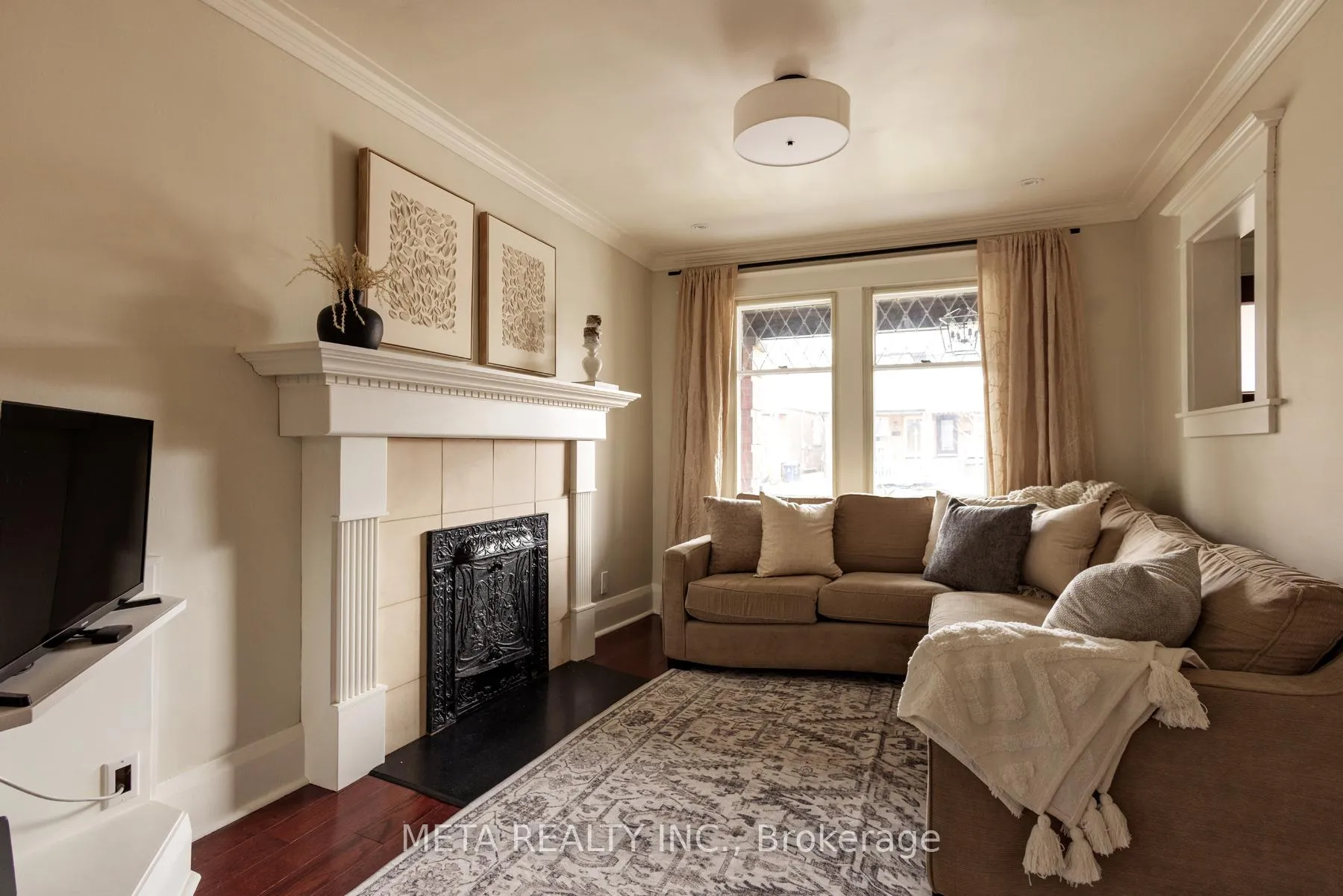 Photo 9 of 176 Gainsborough Road, Toronto, Woodbine Corridor — HOMEH