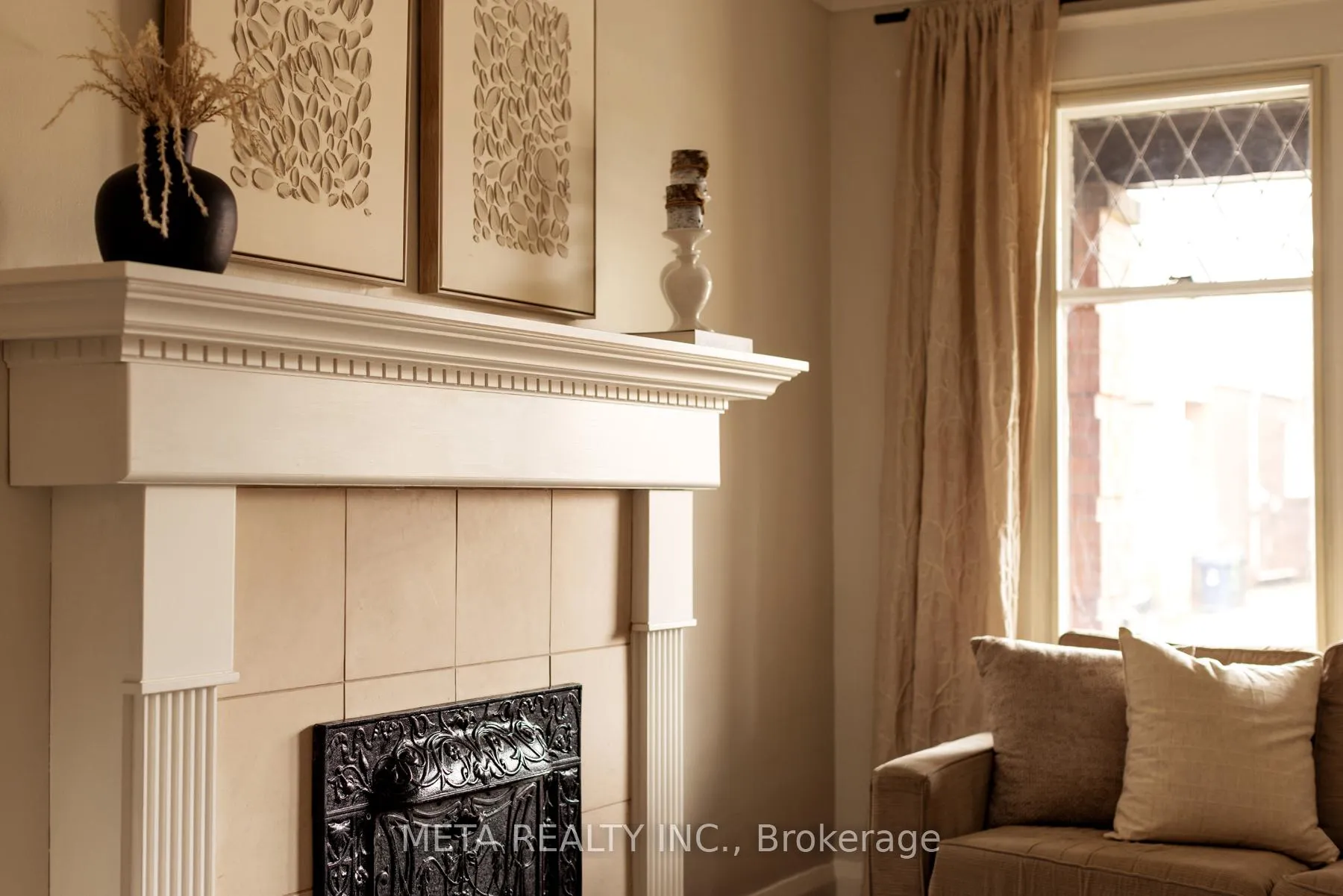 Photo 12 of 176 Gainsborough Road, Toronto, Woodbine Corridor — HOMEH