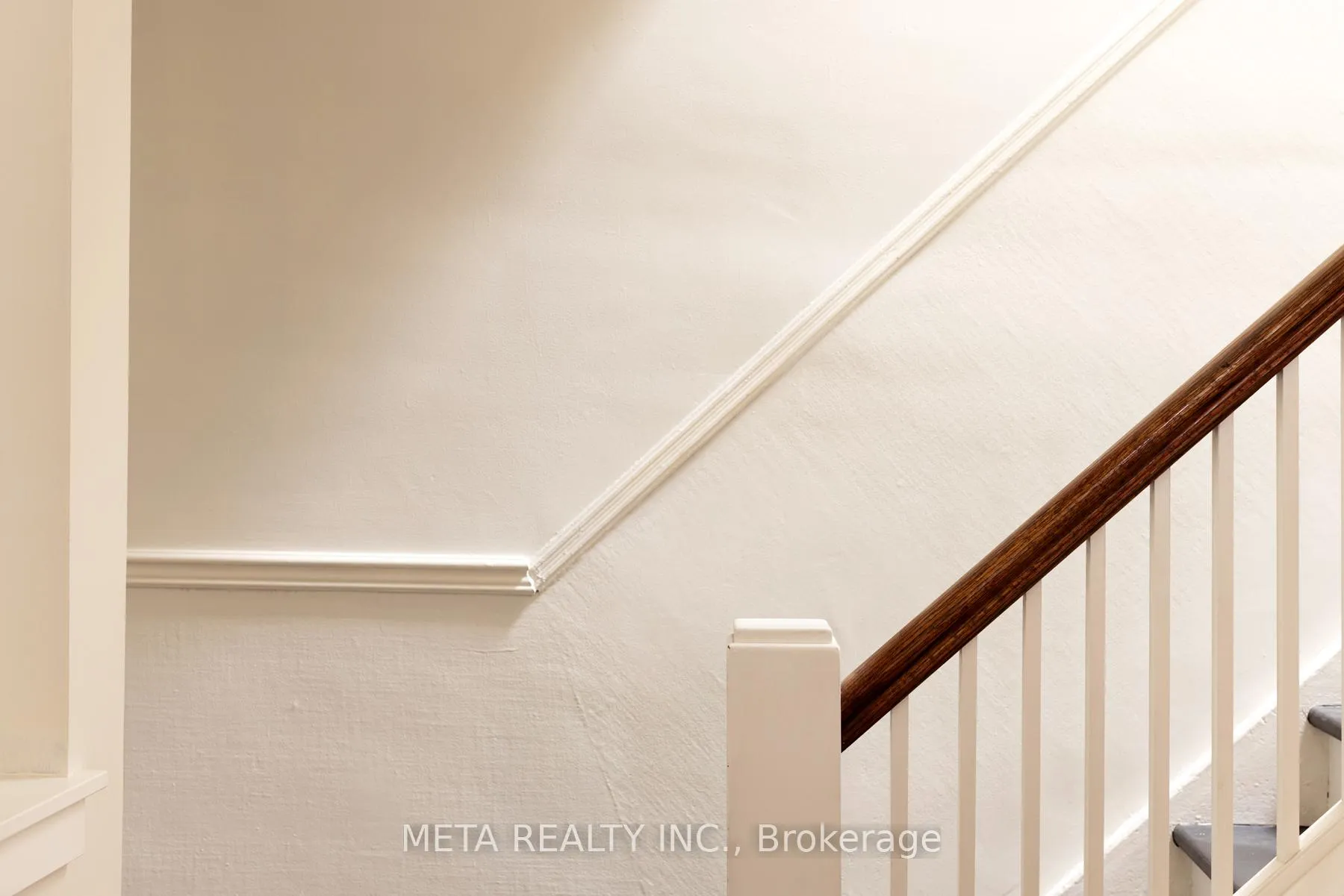 Photo 16 of 176 Gainsborough Road, Toronto, Woodbine Corridor — HOMEH