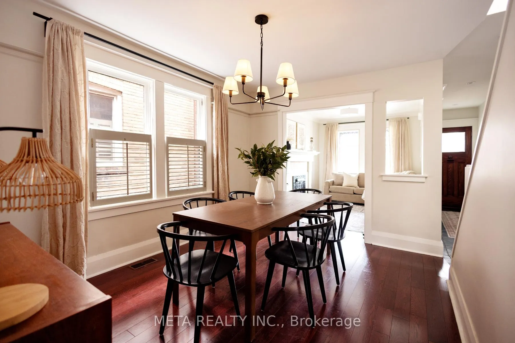 Photo 18 of 176 Gainsborough Road, Toronto, Woodbine Corridor — HOMEH